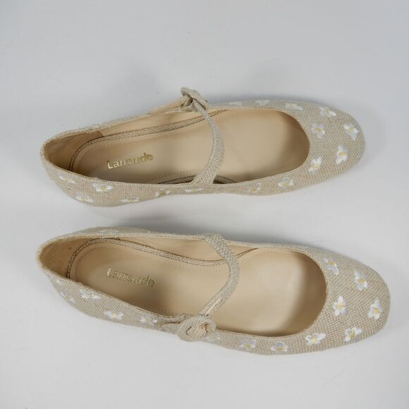 New! Larroude Beige Floral Flats - Picture 12 of 12